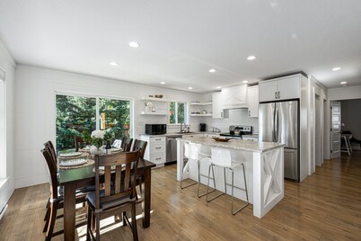 Peaceful Parkside Cottage