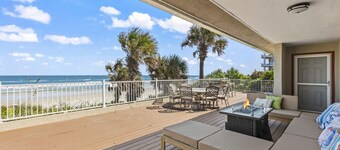 Direct Oceanfront Massive Home with Private Beach Walkway