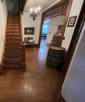 Interior - Downtown Dream in Owensboro Ky (Owensboro)