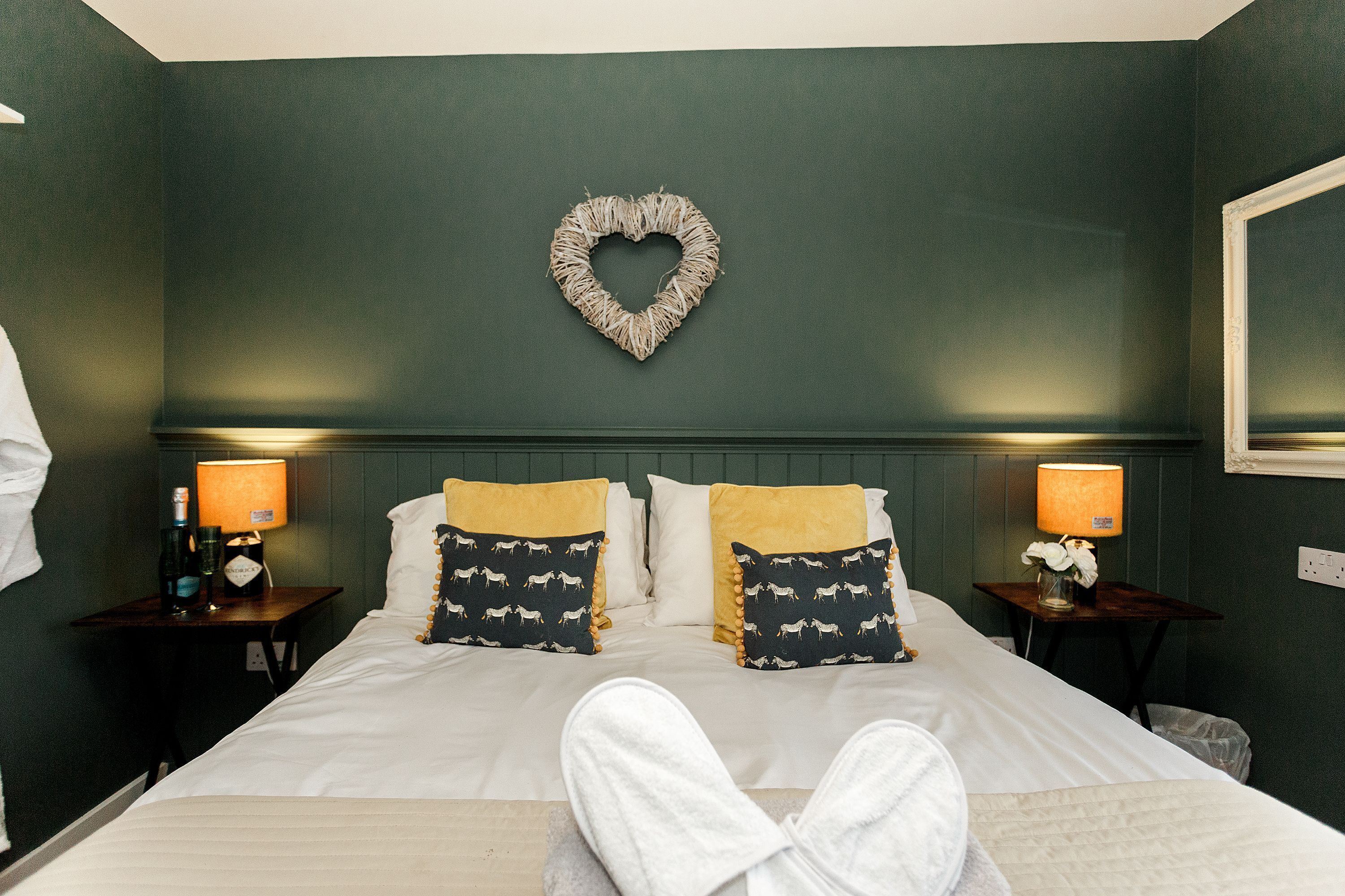 1 quarto, acesso de cortesia à internet, roupa de cama