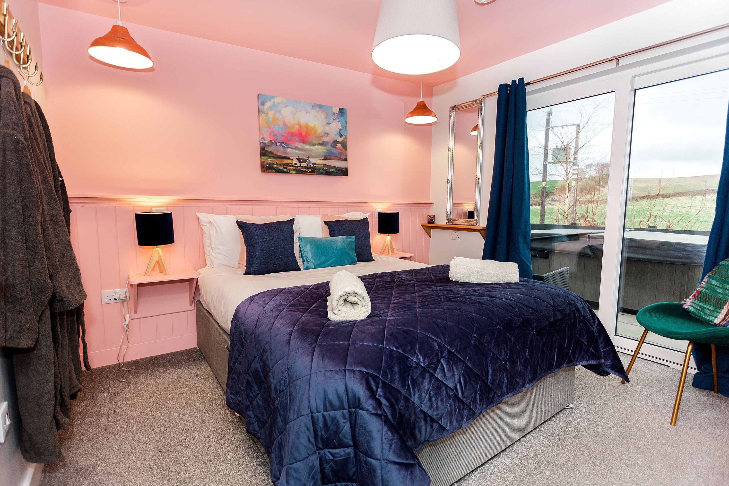 1 quarto, acesso à internet, roupa de cama