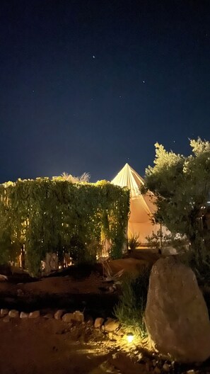 Front of property - Glamping Valle de Guadalupe with private bathroom by Yuma Resort (Valle de Guadalupe)