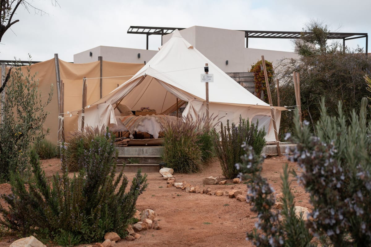 Star Tent. Big, with your private bathroom , open private outdoor space attached. | Roupa de cama