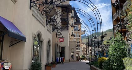 Downtown Vail Village Perfect Location Fireplace