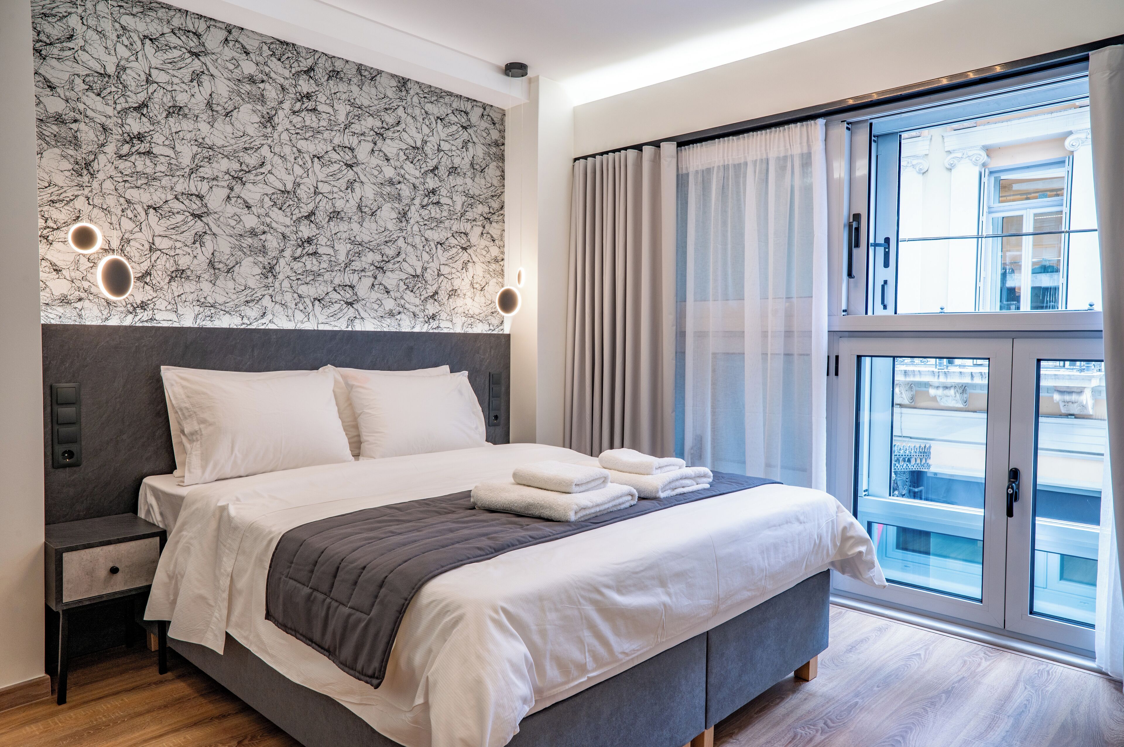 Superior-Dreibettzimmer | Hochwertige Bettwaren, kostenloses WLAN, Bettwäsche