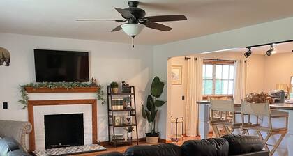 Beautiful quiet retreat near Oneida, Big South Fork, and ATV trails!