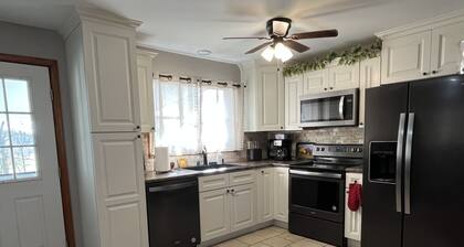 Beautiful quiet retreat near Oneida, Big South Fork, and ATV trails!