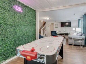 Spielezimmer
