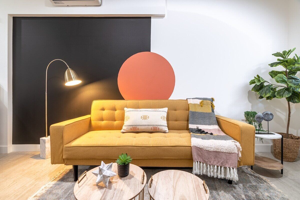 211 Broadway · Cozy & ChicꕥKing SuiteꕥNear DisneyꕥFree Parking