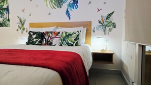 1 dormitorio, escritorio, tabla de planchar con plancha y wifi gratis