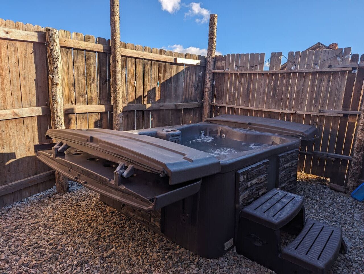 Tina de hidromasaje al aire libre