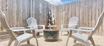 Cozy Back Porch & 🔥Fire Pit, Full Kitchen, Near A&M❤️