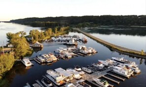 Marina