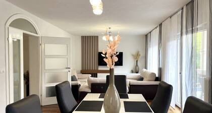 Modern urban villa in a quiet location - 5 minutes from the nature park