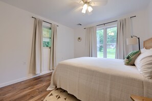 3 bedrooms, iron/ironing board, free WiFi, bed sheets - The Creekside Cabin/rail trail/tubing/ 3 bed/ 1 bath (Pequea)