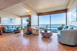 TV connectée, table de tennis de table