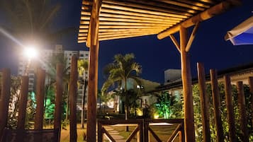 室外游泳池