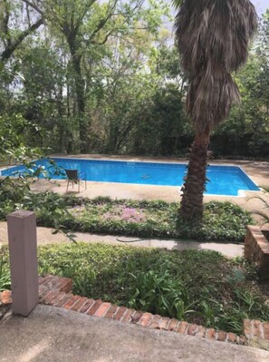 Pool - Private large 3 BR 2 BA, pool, Sleeps to 10 (Pensacola)