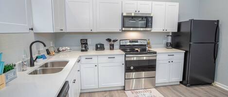 Apartment (2 Bedrooms) | Private kitchen