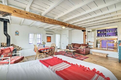 Poet’s View Farm Animals, Hot tubs Saunas
