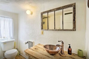 Bathroom - POET'S VIEW (San Cristobal)