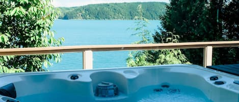 Baignoire à remous extérieure