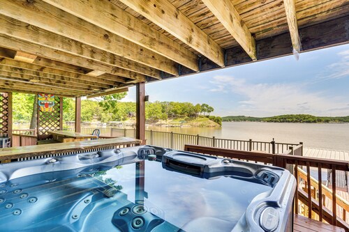 Lakefront Ozarks Home: Tiki Bar, Pool, Deck, Views