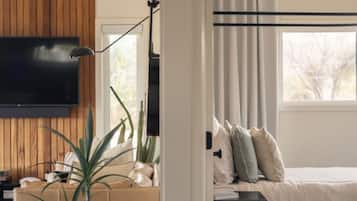 Desk, iron/ironing board, travel crib, free WiFi