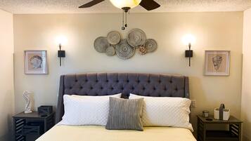 3 chambres, bureau, fer et planche Ă repasser, lit parapluie