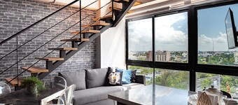 PH private terrace jacuzzi with city view