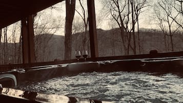 Bain à remous extérieur