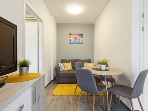 Dining - Juventus by Interhome (Balatonföldvár)