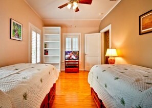 3 bedrooms, free WiFi, bed sheets