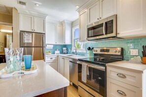 冰箱、烤箱、炉灶、洗碗机