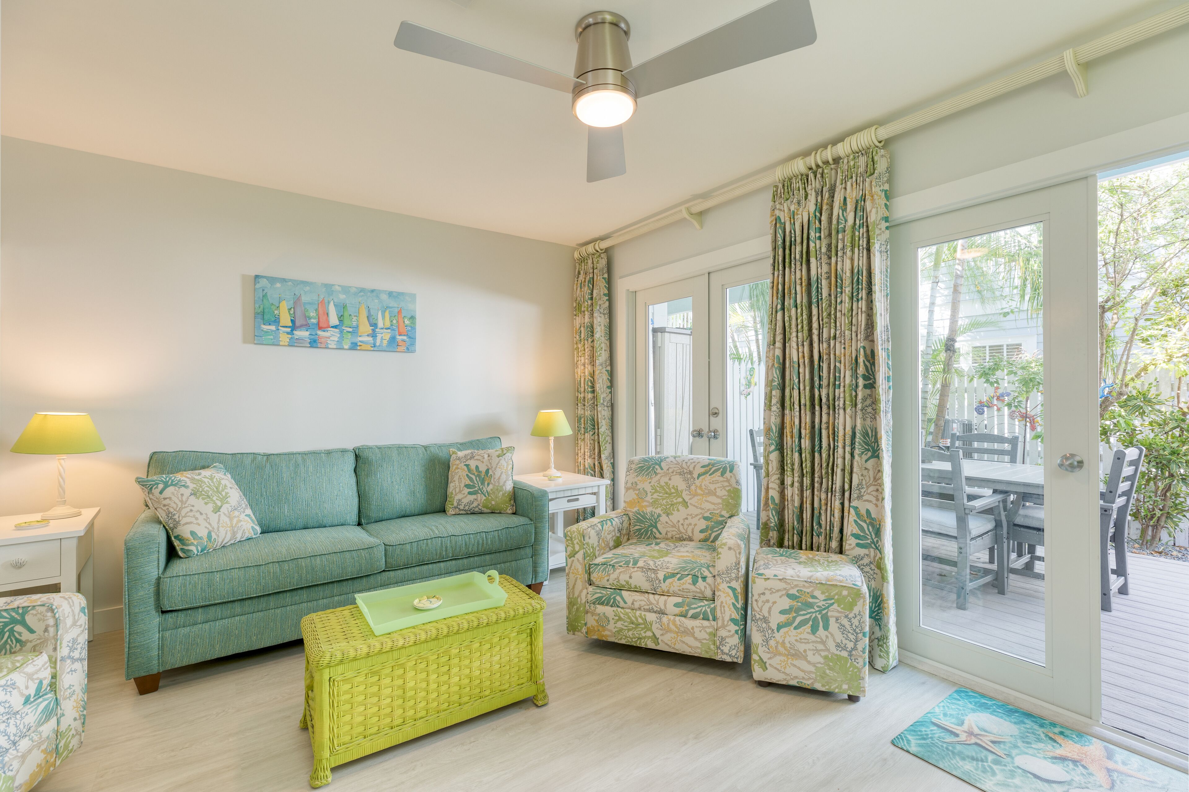 Bahamian Reed by AvantStay | Walk to Everything! w/ Community Pool