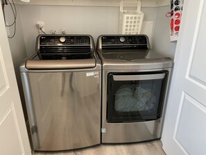 Interior - Home for Vacations near California Disneyland. (Anaheim)