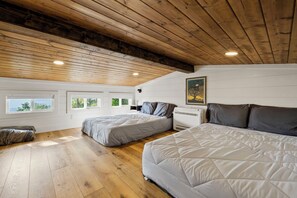 2 bedrooms, bed sheets
