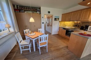 Unclassified image, 2 of 15, button - Apartment Wohnpark Legewarfen 4/2 - Wohnpark Werdum (Werdum)