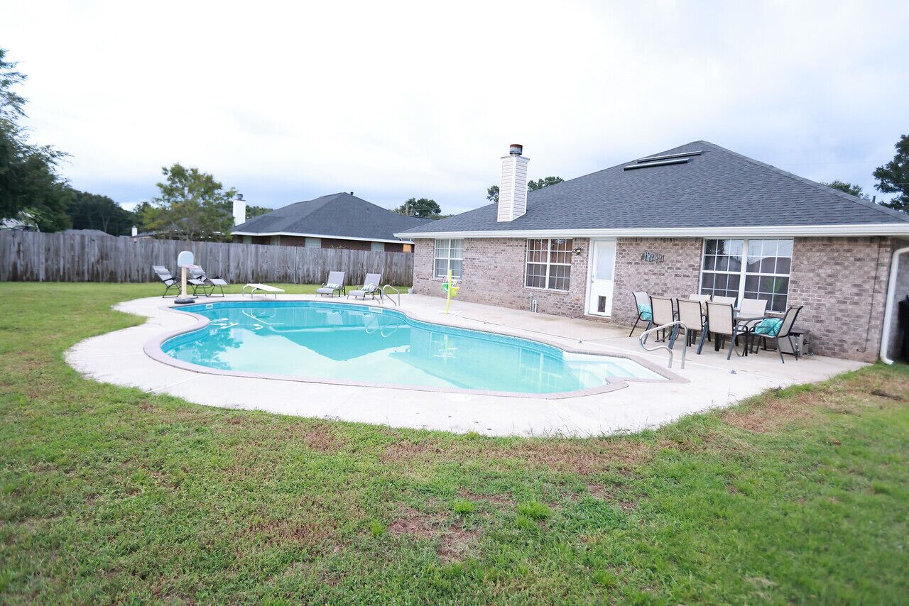 Pool 2 King Beds Home Family Baby Ready Beach Gear Fire Pit