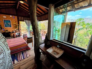 Owl's Nest | 1 bedroom, minibar, individually furnished, laptop workspace