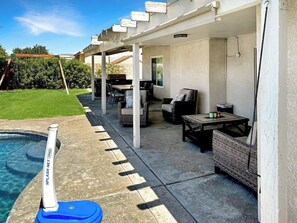 Outdoor dining - Escape to your Desert Hideaway!  (Thousand Palms)