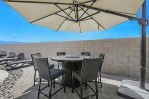 Outdoor dining - Escape to your Desert Hideaway!  (Thousand Palms)