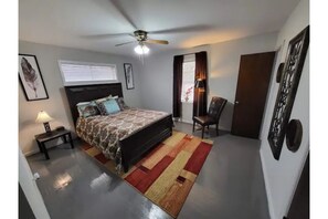 Room - *Clean, Discounted: Relaxing, 3BR/2BA-near LRAFB (Jacksonville)