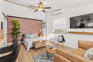 1 habitación, escritorio, cuna de viaje y wifi gratis 