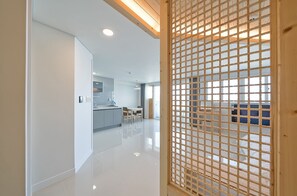 1104 | Living area