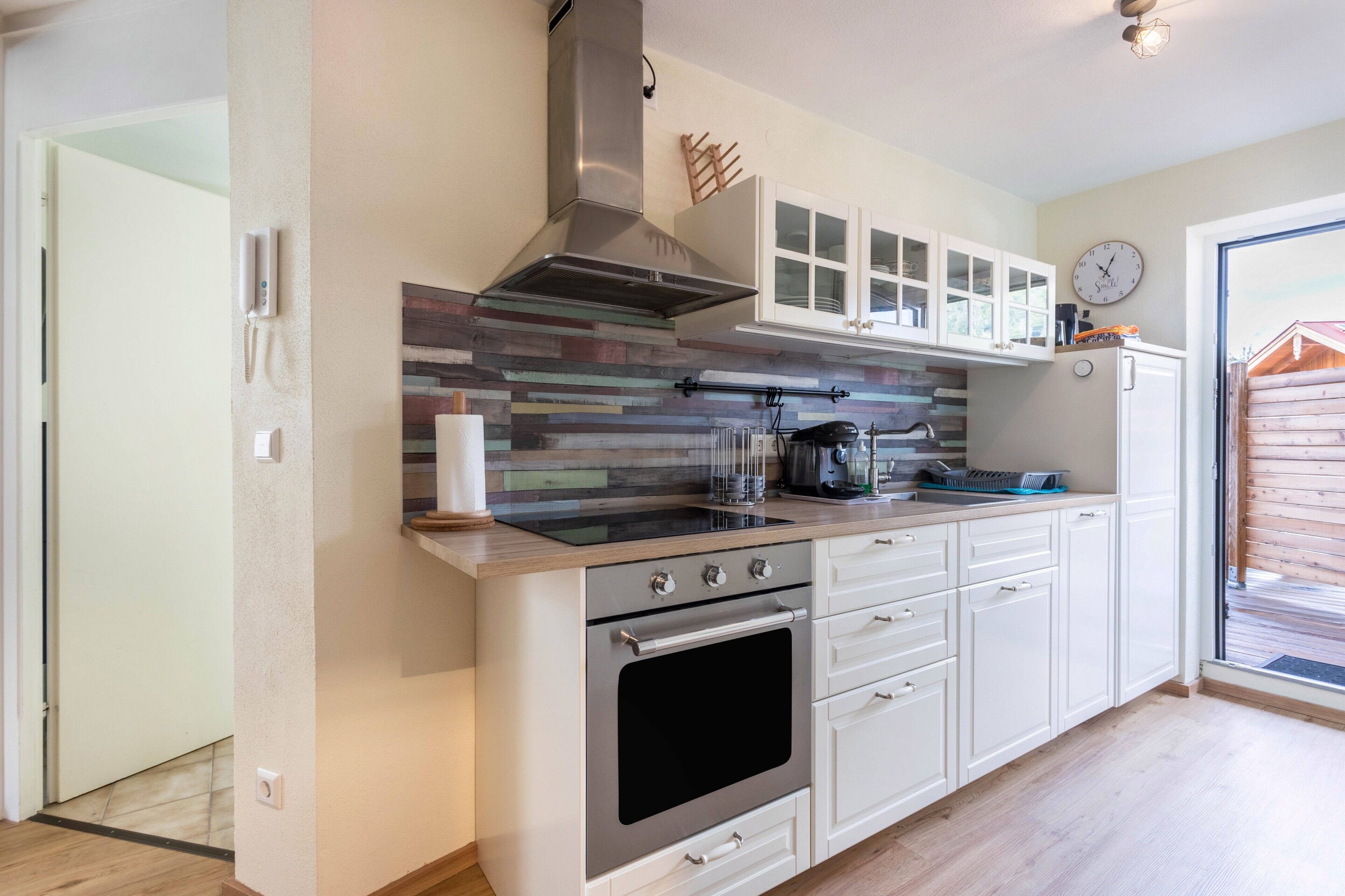 雪櫃、爐具、咖啡機/沖茶器、廚房用具/餐具/器皿