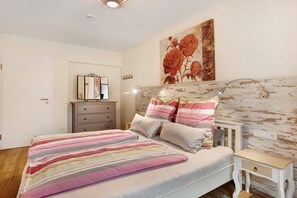 2 quartos, Wi-Fi de cortesia, roupa de cama