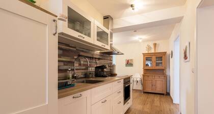 'Apartment Kaisereck Top 1' with Terrace & Wi-Fi