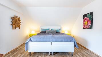 3 Schlafzimmer, Bügeleisen/Bügelbrett, kostenloses WLAN, Bettwäsche