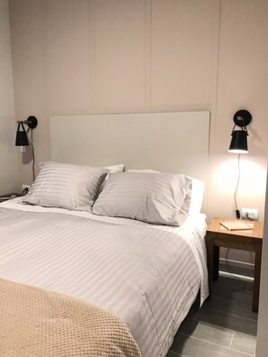 1 bedroom, free WiFi - Front of Kenedy Park and 5 min from the beach. Cool & design Studio (Miraflores)
